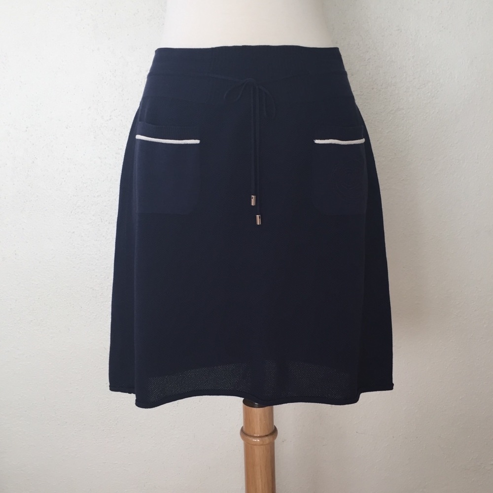 Chanel Navy CC A-line Skirt - Picture 4 of 8